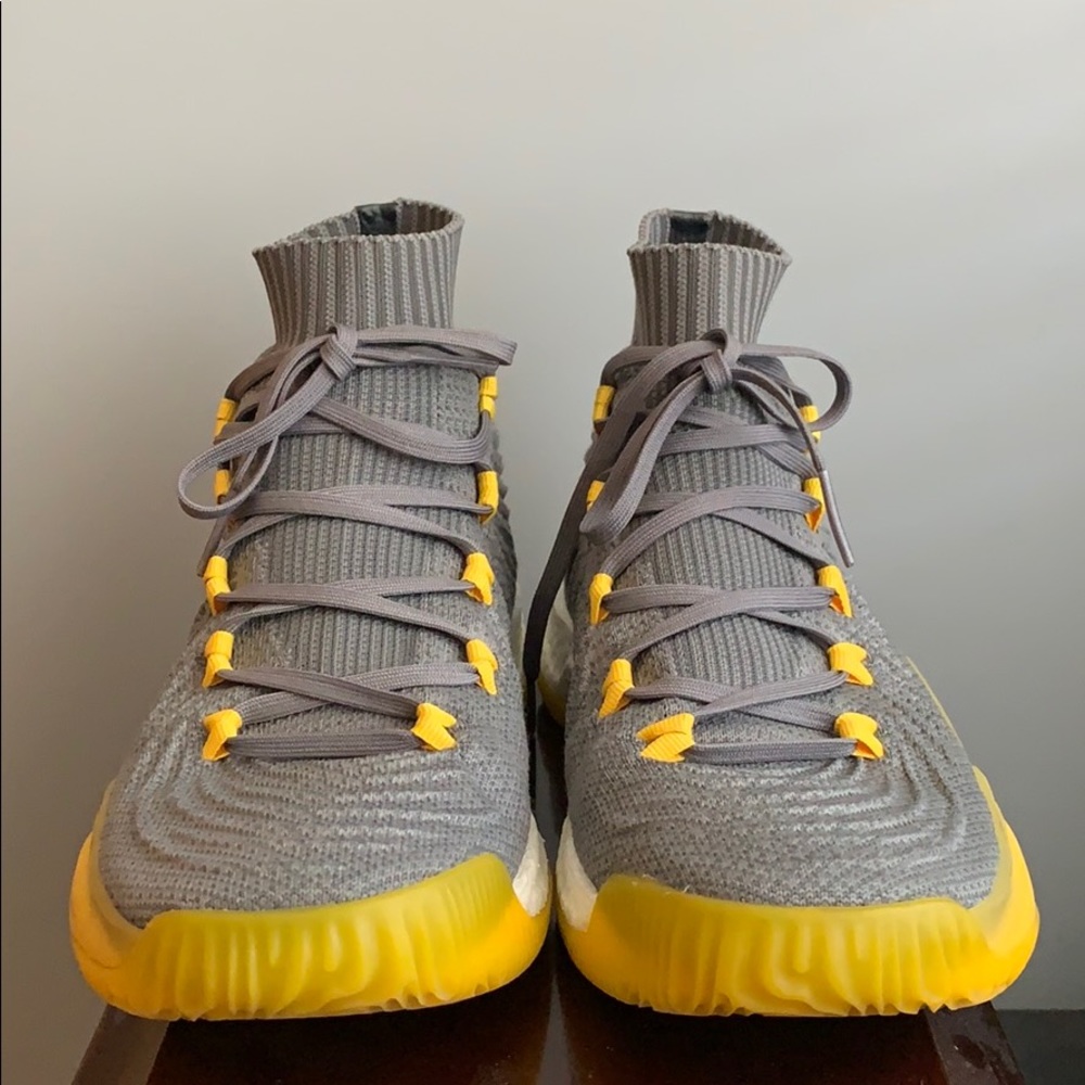 ADIDAS PRIMEKNIT CRAZY EXPLOSIVE. SZ 7.5 MENS.